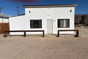 451 W Yermo, Yermo, CA 92398 - Photo 2