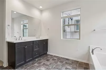 5313 Teramo, Fontana, CA 92336 - Photo 40