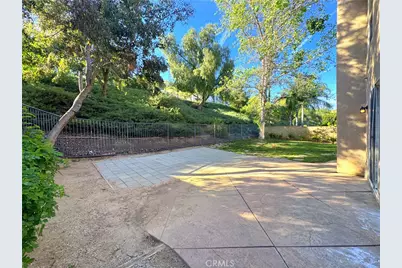 21779 Redwood Canyon Place, Saugus, CA 91390 - Photo 24