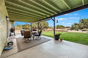 7215 Kourie Way, Oak Hills, CA 92344 - Photo 34