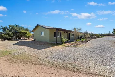 7215 Kourie Way, Oak Hills, CA 92344 - Photo 30