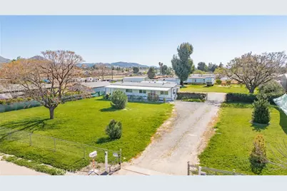 32860 Skylark, Lake Elsinore, CA 92530 - Photo 2