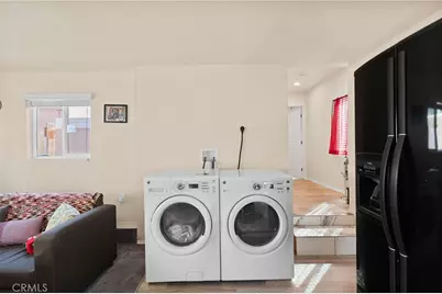 2046 W 112th, Los Angeles, CA 90047 - Photo 40