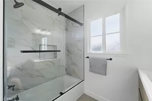 2614 W 111th, Inglewood, CA 90303 - Photo 20