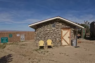 30000 Buchannon Ranch Rd, Llano, CA 93544 - Photo 22