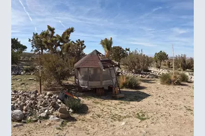 30000 Buchannon Ranch Road, Llano, CA 93544 - Photo 18