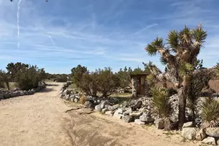 30000 Buchannon Ranch Rd, Llano, CA 93544 - Photo 2