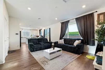 364 Castaic Way, Rialto, CA 92377 - Photo 6
