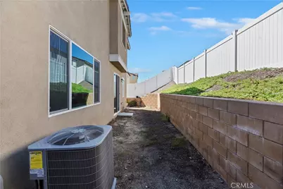 364 Castaic Way, Rialto, CA 92377 - Photo 32