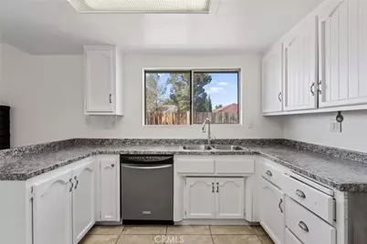 13802 Red Hill Place, Victorville, CA 92395 - Photo 16