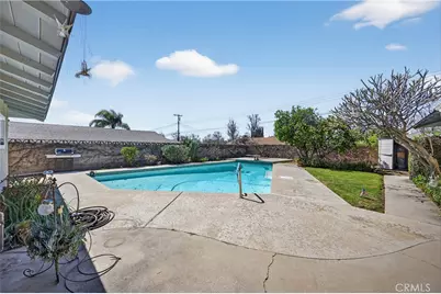 1377 N Shelley Avenue, Upland, CA 91786 - Photo 32