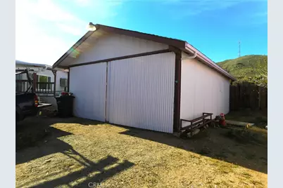 27627 Comstock Avenue, Johannesburg, CA 93528 - Photo 12