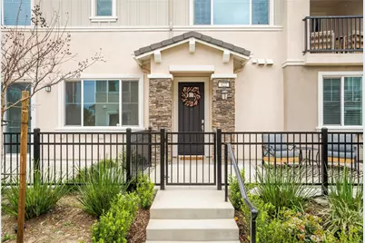 16502 Casa Grande #422, Fontana, CA 92336 - Photo 2