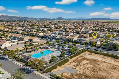 1047 Laguna, Perris, CA 92571 - Photo 4