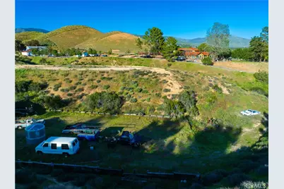 1 Erin Way, Agua Dulce, CA 91350 - Photo 34