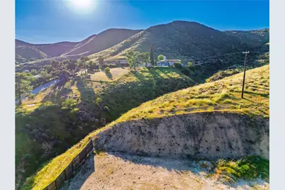 1 Erin Way, Agua Dulce, CA 91350 - Photo 10