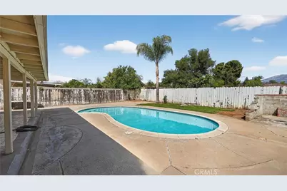 214 W Locust Street, Ontario, CA 91762 - Photo 30