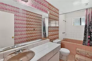 214 W Locust St, Ontario, CA 91762 - Photo 22