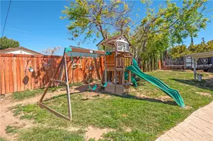 6984 Bradford, Highland, CA 92346 - Photo 34