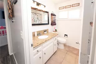 6984 Bradford, Highland, CA 92346 - Photo 18