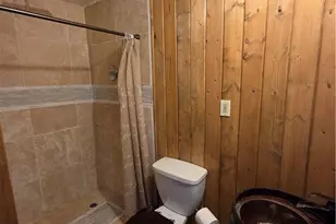 23553 Lake Dr, Crestline, CA 92325 - Photo 18