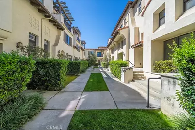 879 Michigan Blvd #O, Pasadena, CA 91107 - Photo 4