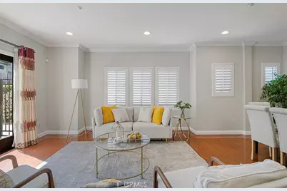 879 Michigan Blvd #O, Pasadena, CA 91107 - Photo 1