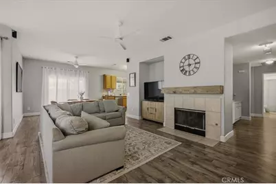 204 E Manchester Lane, San Bernardino, CA 92408 - Photo 6