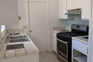 10703 Banning, Hesperia, CA 92345 - Photo 2