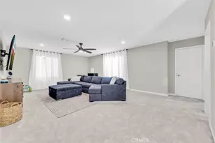 2667 Emerald Bay, Rialto, CA 92377 - Photo 30