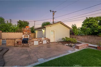 1048 E Comstock Avenue, Glendora, CA 91741 - Photo 40