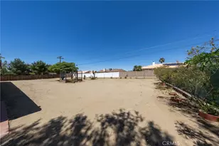 19388 Corwin, Apple Valley, CA 92307 - Photo 36
