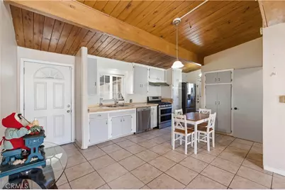 12055 Douglas, Yucaipa, CA 92399 - Photo 6