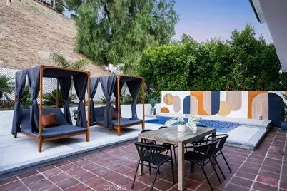 23413 Oxnard Street, Woodland Hills, CA 91367 - Photo 10