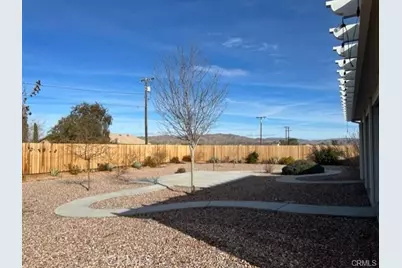 15542 Kiamichi, Apple Valley, CA 92307 - Photo 24