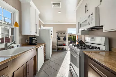 6550 Riverton, North Hollywood, CA 91606 - Photo 30