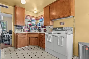 941 W Yale St, Ontario, CA 91762 - Photo 10