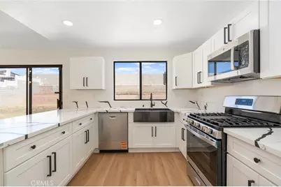 1075 Leslie Court, Colton, CA 92324 - Photo 8