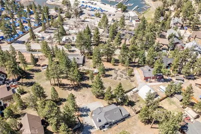 351 Edgemoor, Big Bear Lake, CA 92315 - Photo 10