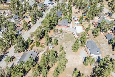351 Edgemoor, Big Bear Lake, CA 92315 - Photo 8