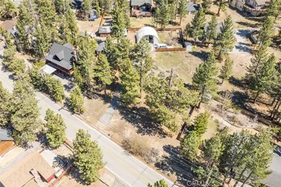 351 Edgemoor, Big Bear Lake, CA 92315 - Photo 6
