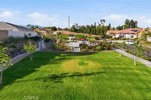 10710 Brookfield Dr, Riverside, CA 92505 - Photo 32