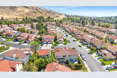 12223 Shady Hollow, Porter Ranch, CA 91326 - Photo 56