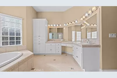 10367 Walnut Grove Court, Yucaipa, CA 92399 - Photo 16