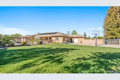 10367 Walnut Grove Court, Yucaipa, CA 92399 - Photo 36