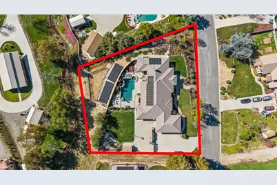 10367 Walnut Grove Court, Yucaipa, CA 92399 - Photo 4