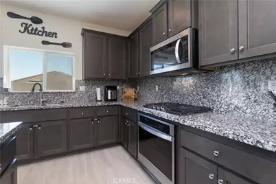 11347 Quail Hollow Street, Victorville, CA 92392 - Photo 20