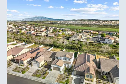 35171 Vidalia, Beaumont, CA 92223 - Photo 2