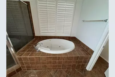22219 Trinity Place, Saugus, CA 91390 - Photo 36