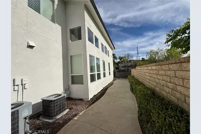 22219 Trinity Place, Saugus, CA 91390 - Photo 52